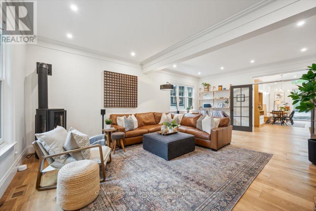 Property at 30 POWELL STREET W image 5