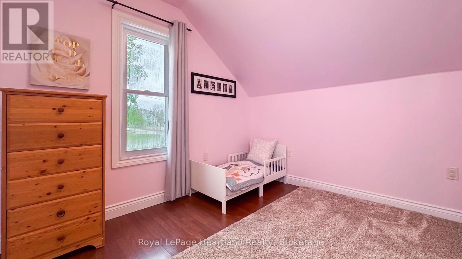 178 Wellington Street, North Huron, Ontario N0M 1H0 - Photo 37 - X12165800