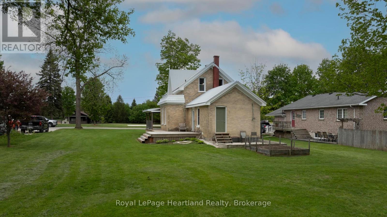 178 Wellington Street, North Huron, Ontario N0M 1H0 - Photo 42 - X12165800