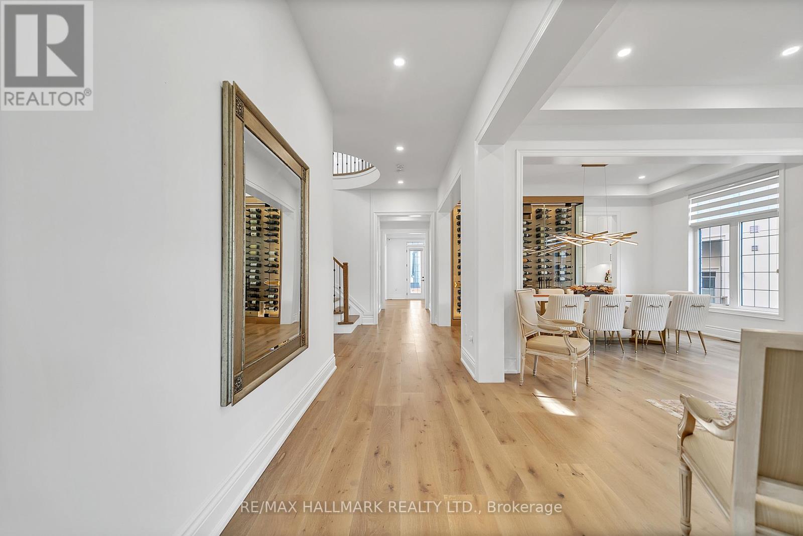 131 Lady Jessica Drive, Vaughan, Ontario  L6A 4Z7 - Photo 5 - N12146462