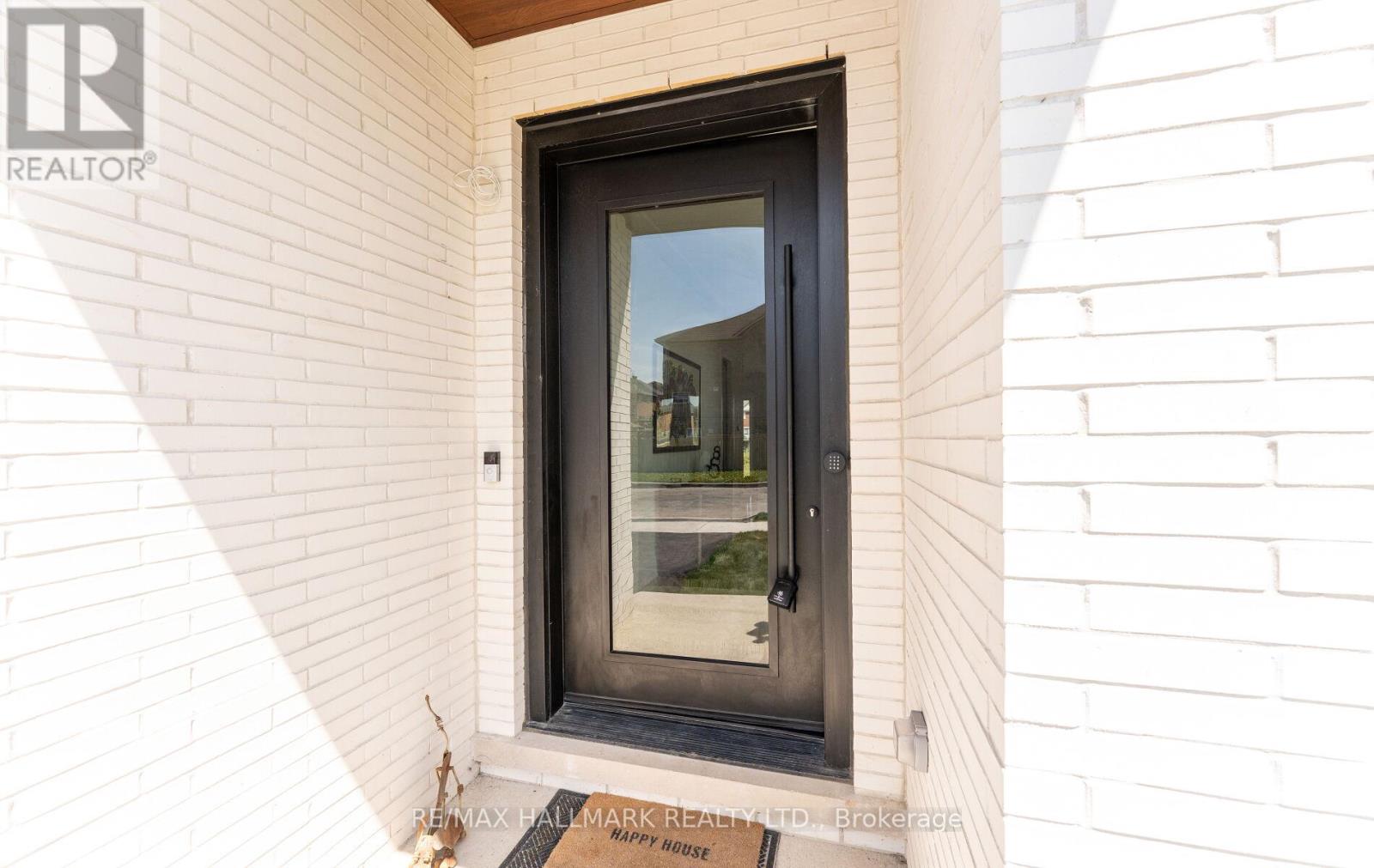 88 Cosford Street, Aurora, Ontario  L4G 0G6 - Photo 4 - N12165631