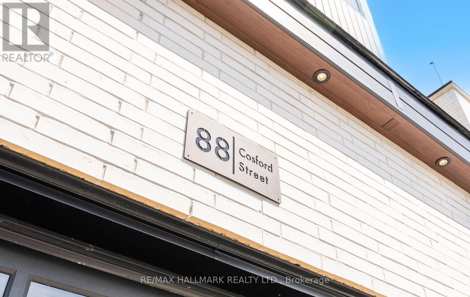 88 Cosford Street, Aurora, Ontario  L4G 0G6 - Photo 5 - N12165631