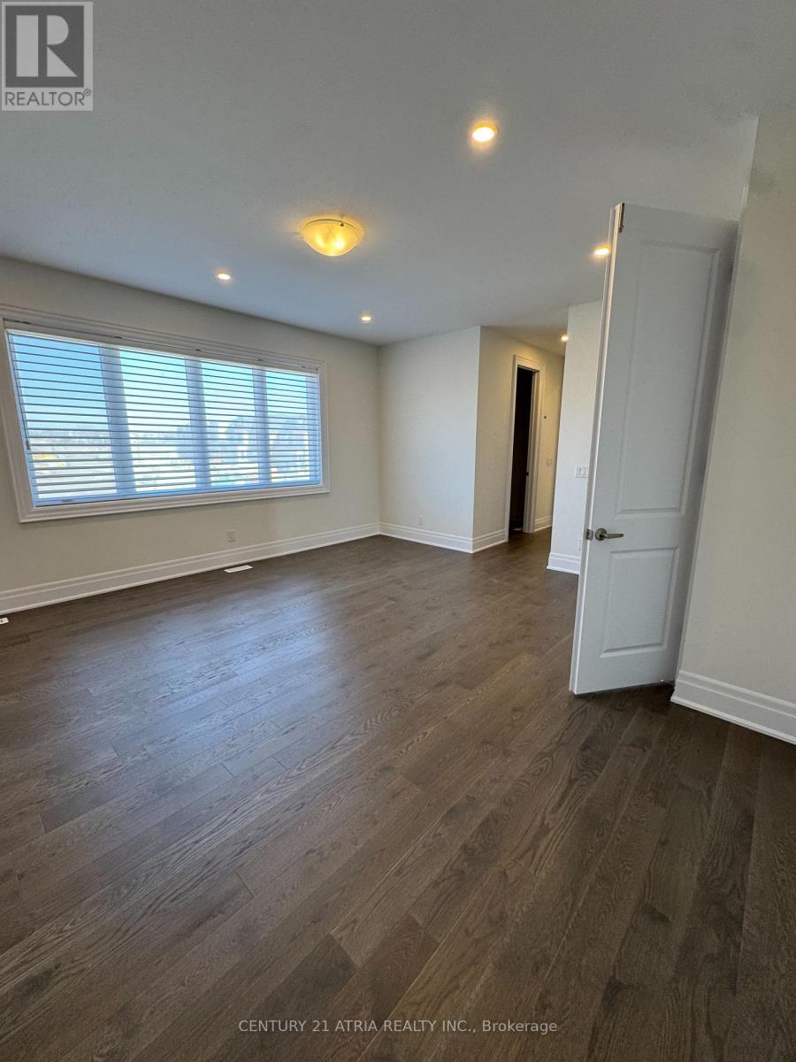 2 Ernest Jones Drive, Markham, Ontario  L6C 3N1 - Photo 15 - N12165734