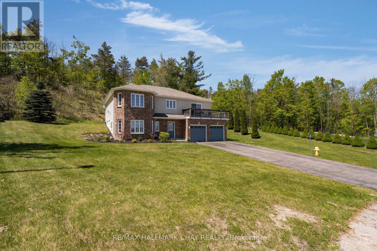 8 Ash Court, Oro-Medonte (Sugarbush), Ontario  L0K 1E0 - Photo 2 - S12165529