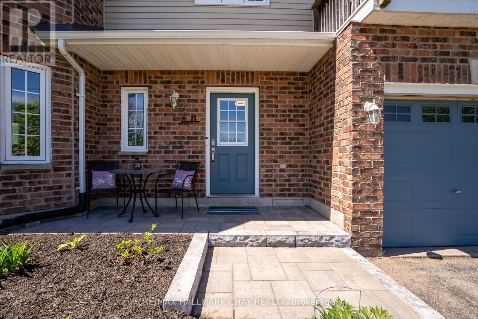 8 Ash Court, Oro-Medonte (Sugarbush), Ontario  L0K 1E0 - Photo 3 - S12165529