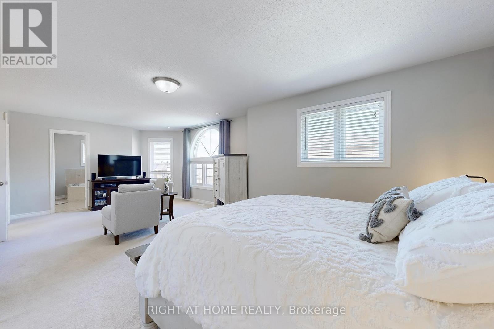 418 Mapleton Avenue, Barrie, Ontario  L4N 0Z9 - Photo 14 - S12165726