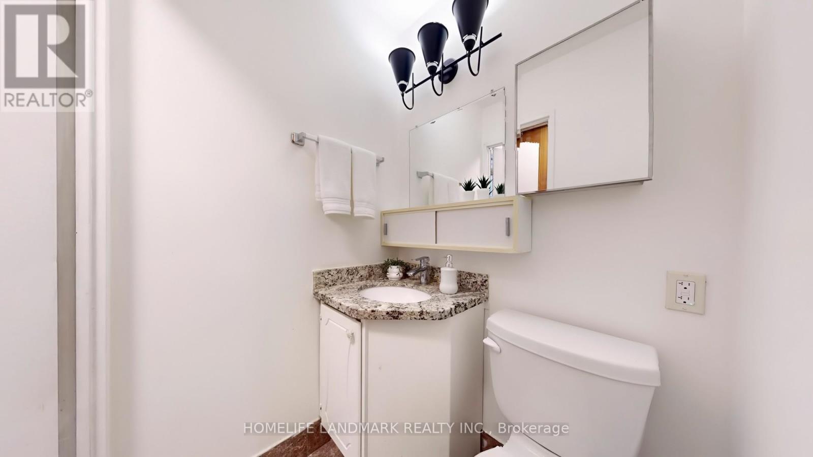 352 - 1395 Williamsport Drive, Mississauga, Ontario  L4X 2T4 - Photo 25 - W12165534