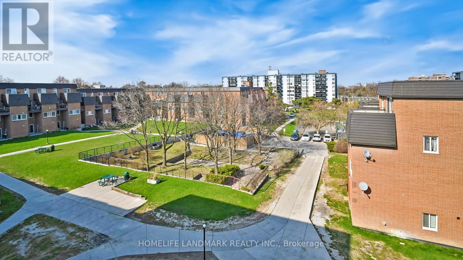 352 - 1395 Williamsport Drive, Mississauga, Ontario  L4X 2T4 - Photo 41 - W12165534