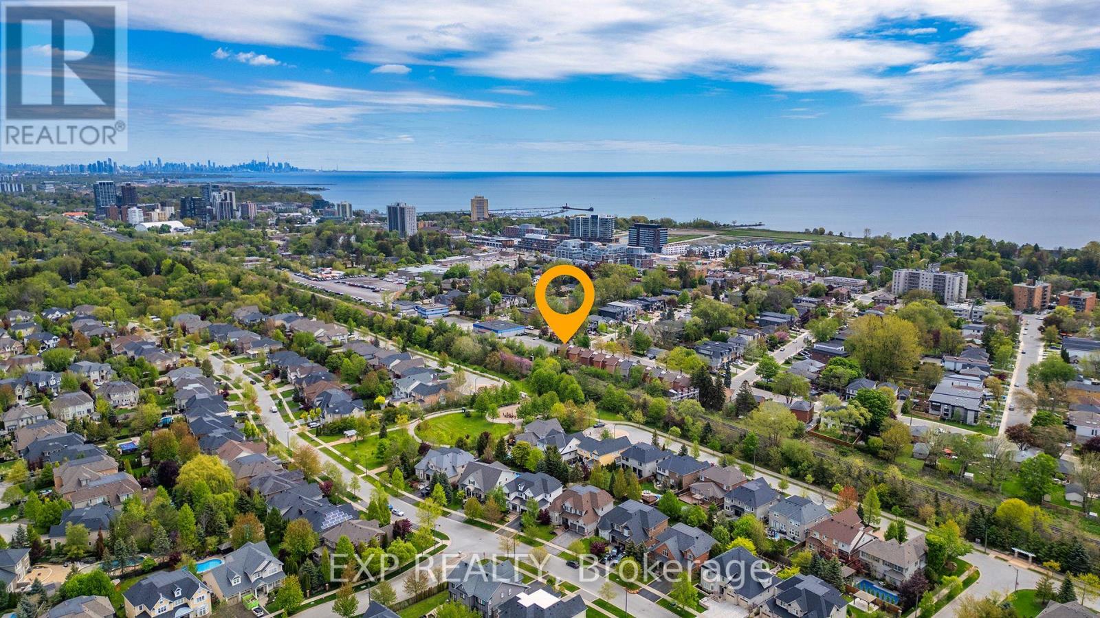 172 Queen Street W, Mississauga, Ontario  L5H 1L6 - Photo 34 - W12165538