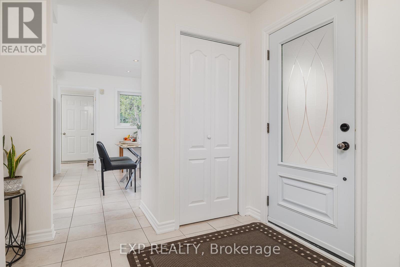 172 Queen Street W, Mississauga, Ontario  L5H 1L6 - Photo 4 - W12165538