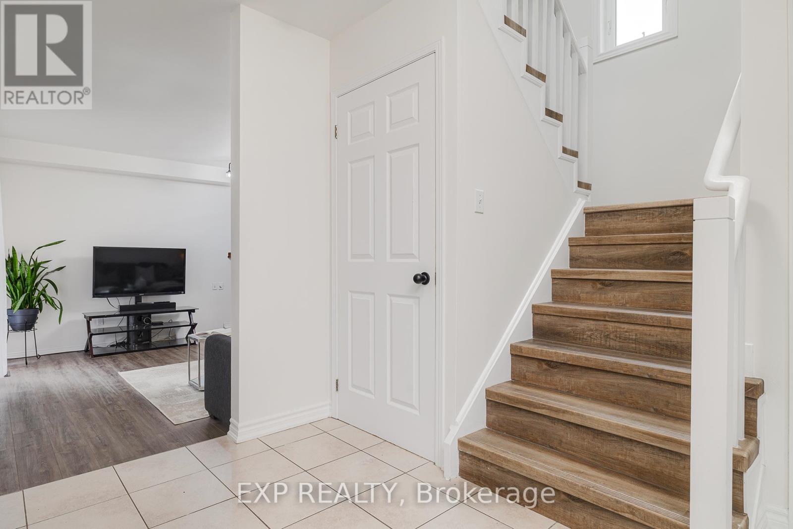 172 Queen Street W, Mississauga, Ontario  L5H 1L6 - Photo 8 - W12165538