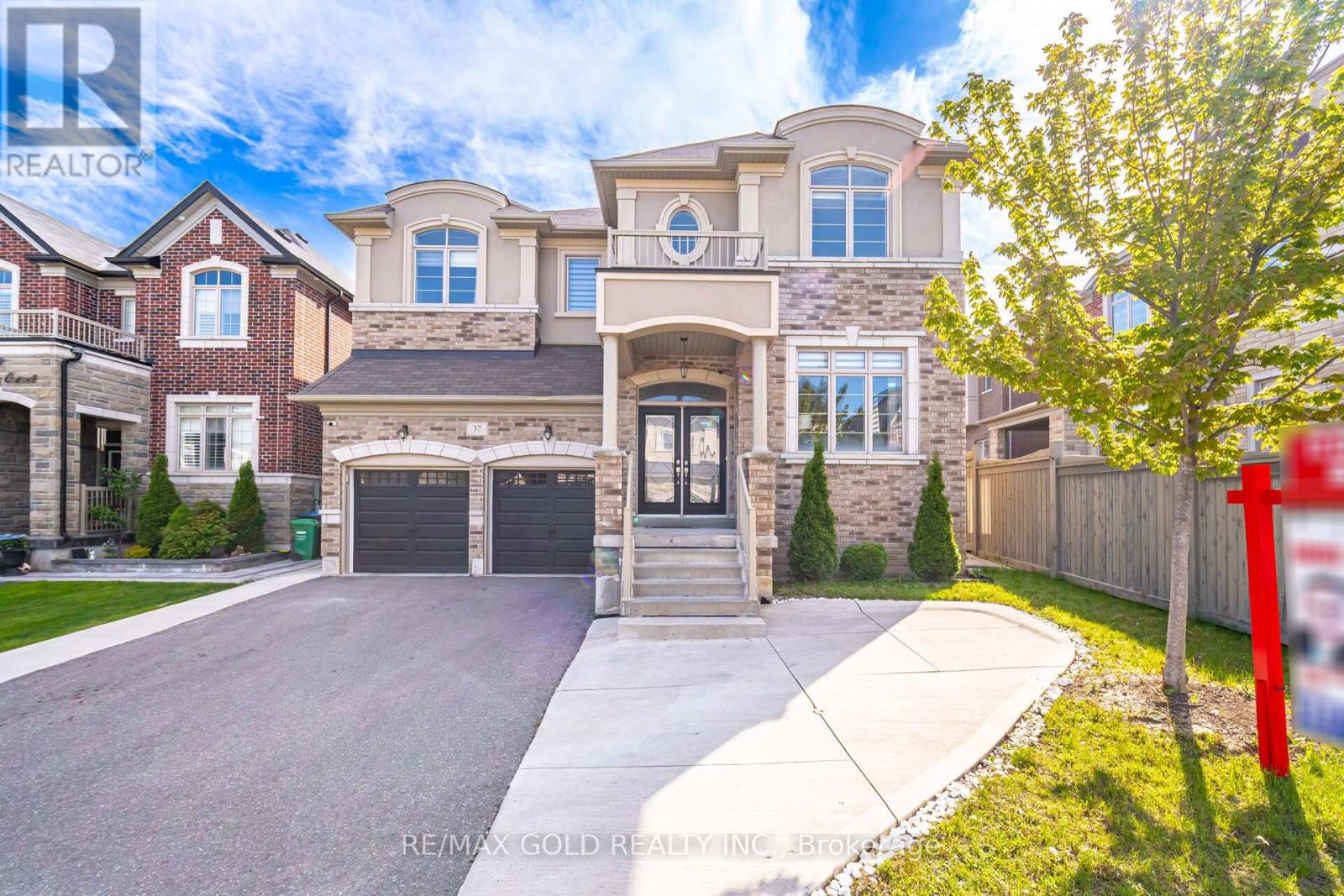 37 OBSERVATORY CRESCENT, Brampton, Ontario