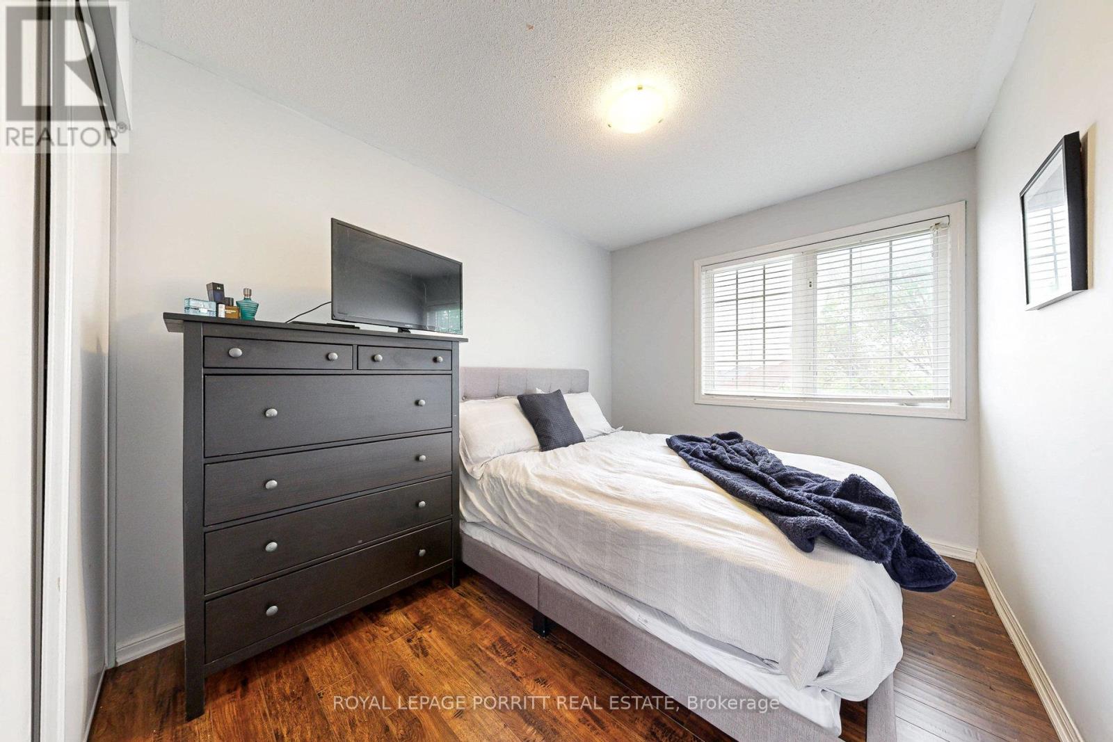 151 Decker Hollow Circle S, Brampton, Ontario  L6X 0L4 - Photo 16 - W12165599