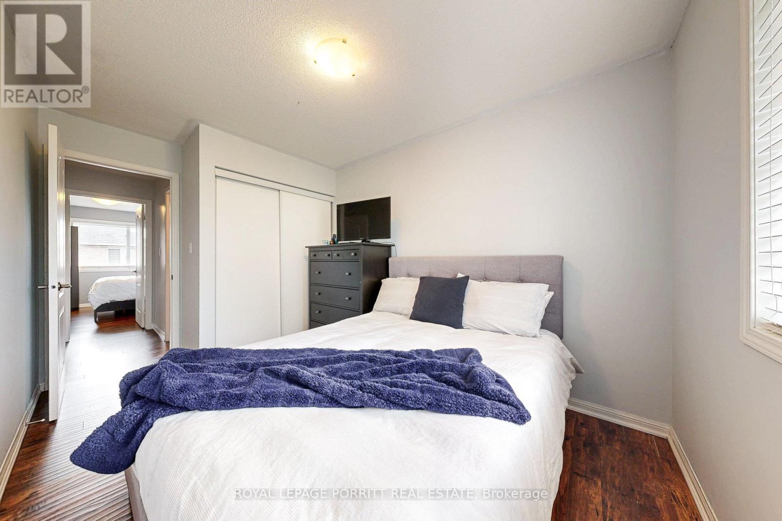 151 Decker Hollow Circle S, Brampton, Ontario  L6X 0L4 - Photo 17 - W12165599