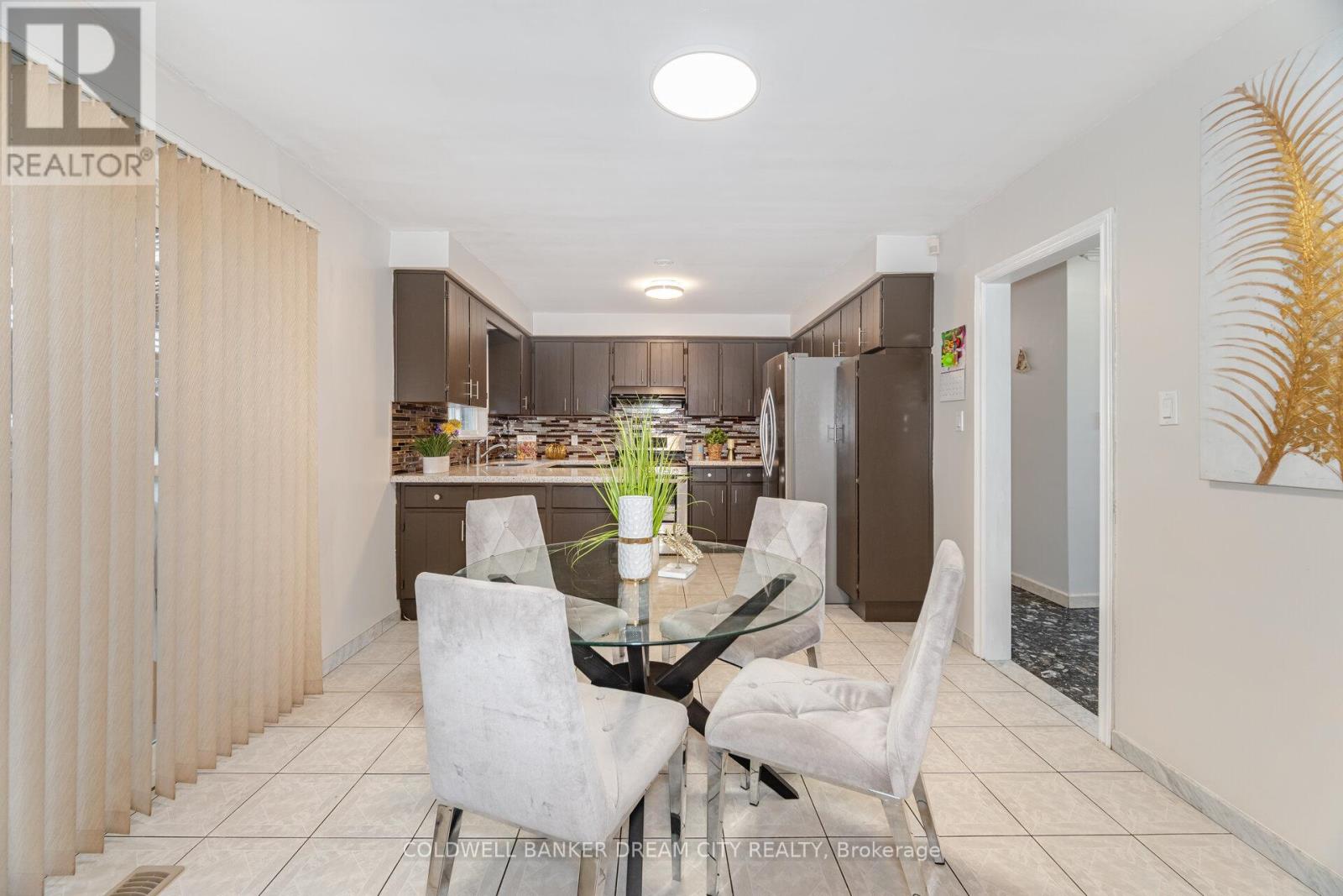 35 Guiness Avenue, Toronto, Ontario  M9W 3L1 - Photo 13 - W12165715