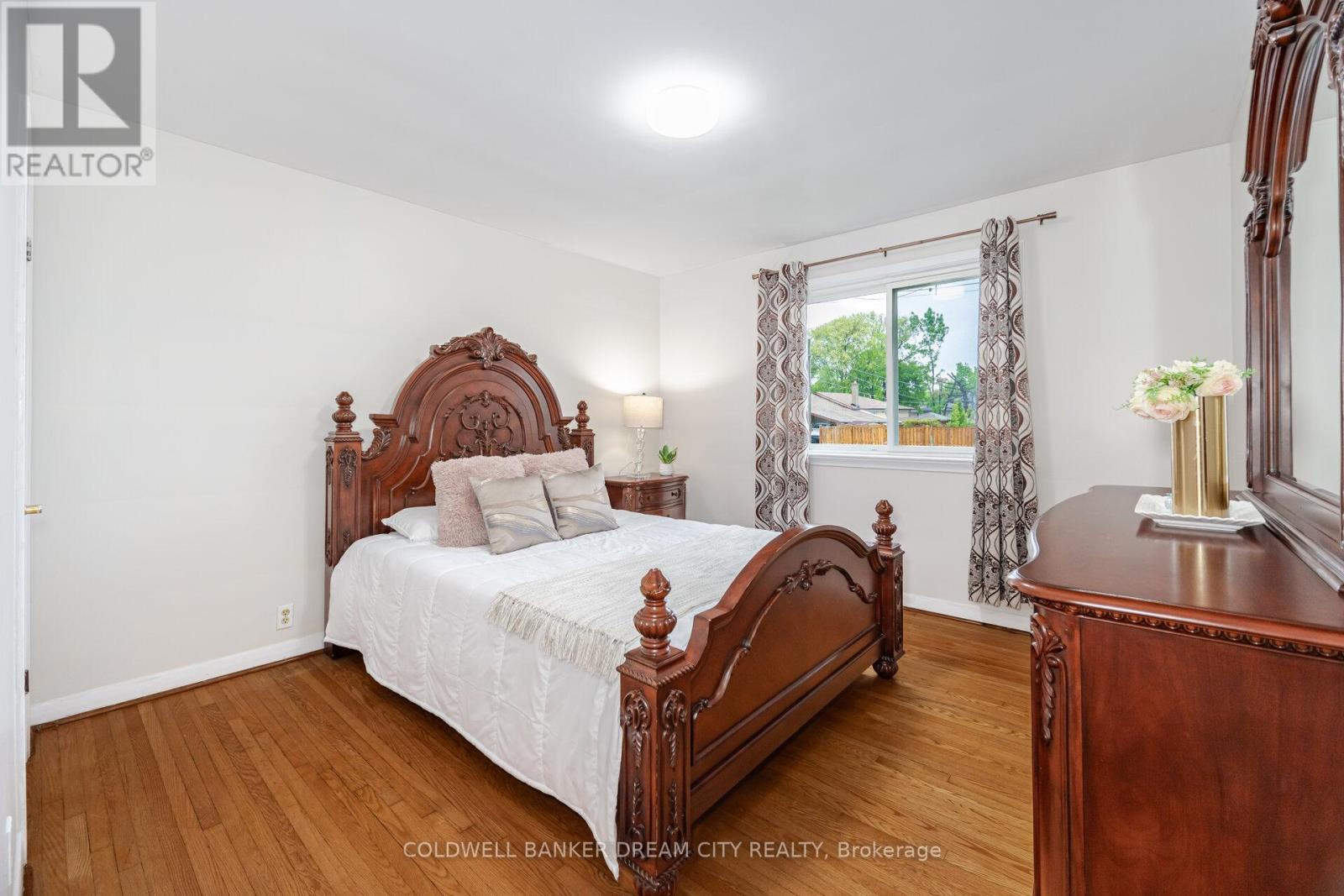 35 Guiness Avenue, Toronto, Ontario  M9W 3L1 - Photo 21 - W12165715