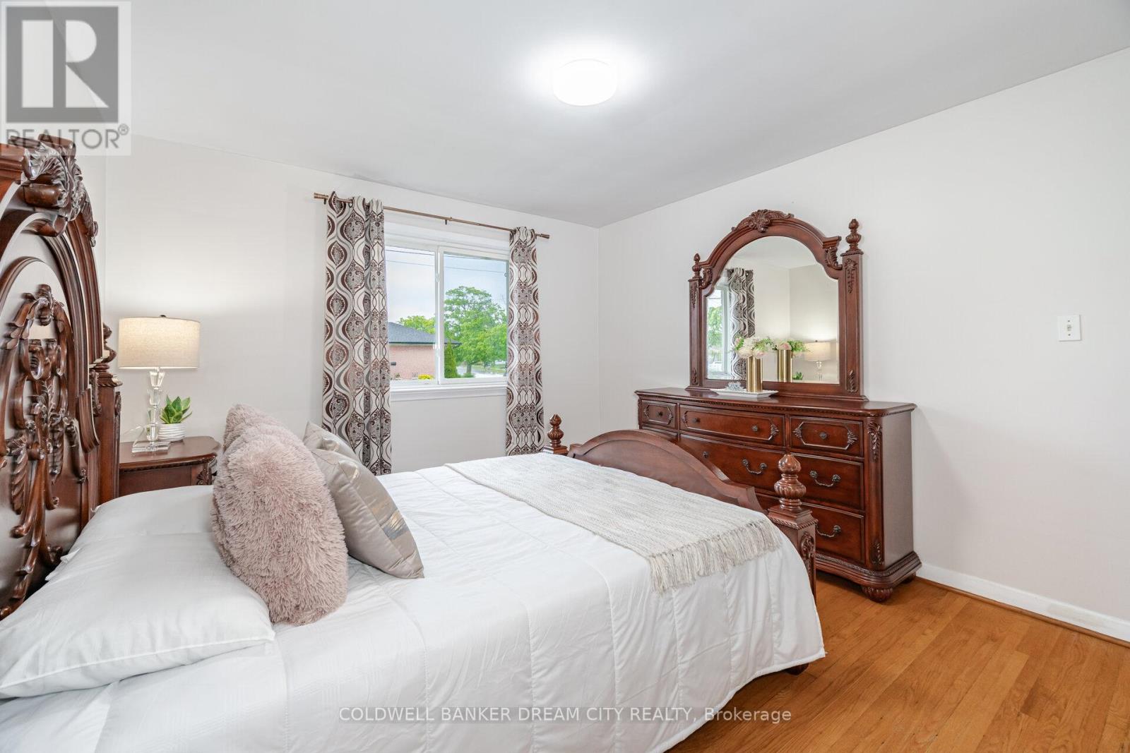35 Guiness Avenue, Toronto, Ontario  M9W 3L1 - Photo 22 - W12165715