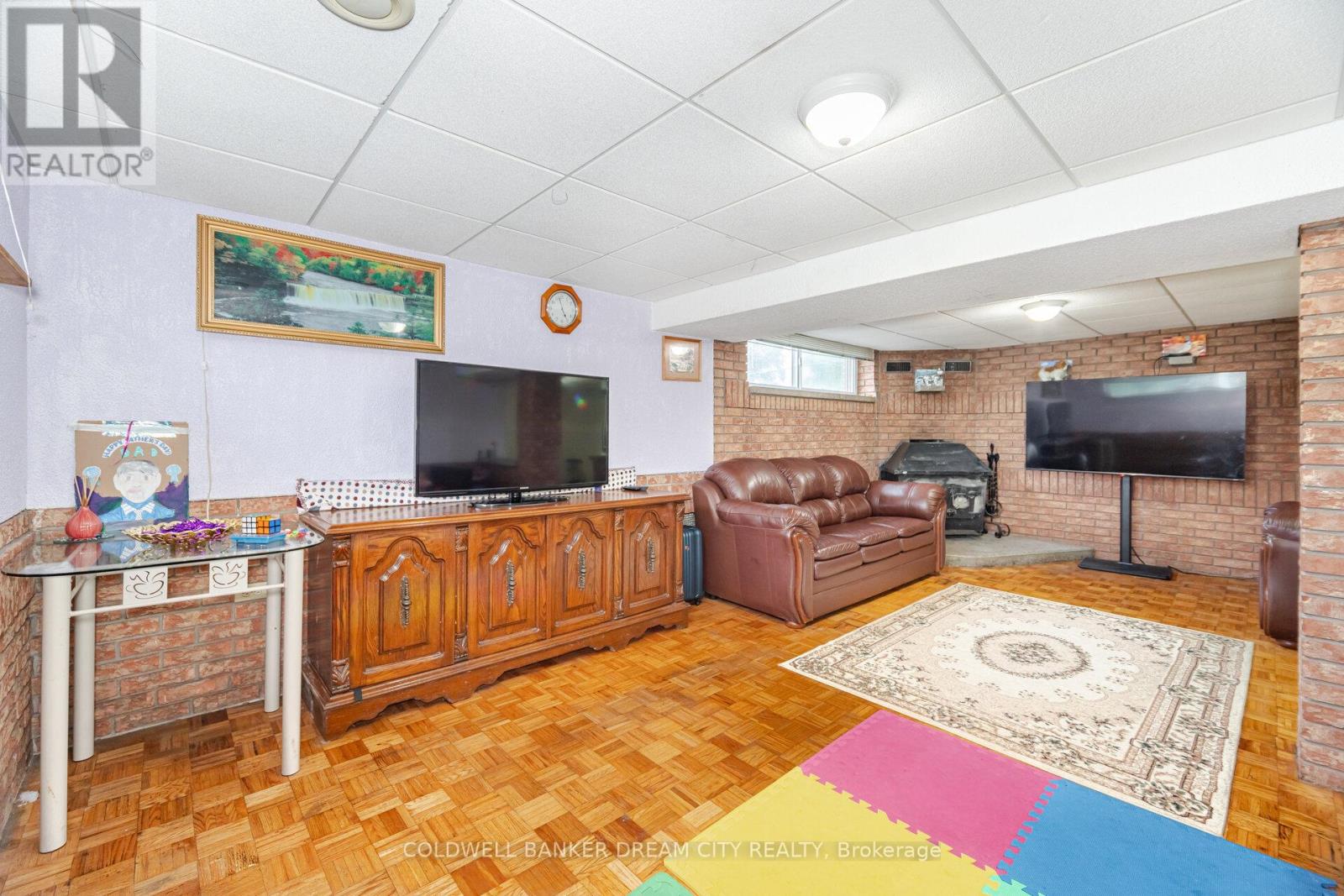 35 Guiness Avenue, Toronto, Ontario  M9W 3L1 - Photo 35 - W12165715