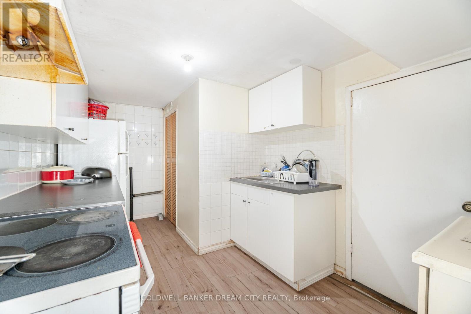 35 Guiness Avenue, Toronto, Ontario  M9W 3L1 - Photo 39 - W12165715