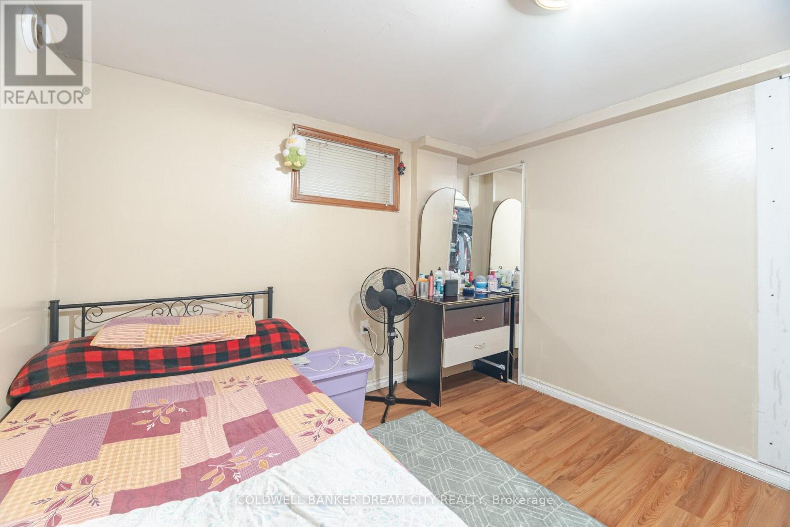 35 Guiness Avenue, Toronto, Ontario  M9W 3L1 - Photo 44 - W12165715