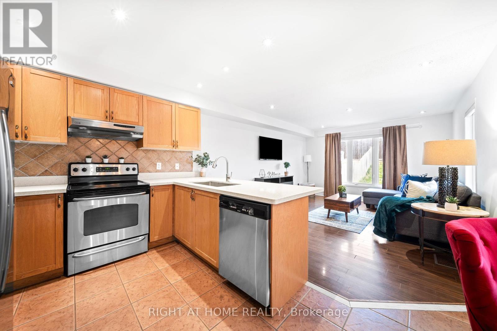 3881 Partition Road, Mississauga (Lisgar), Ontario  L5N 8N2 - Photo 7 - W12165738