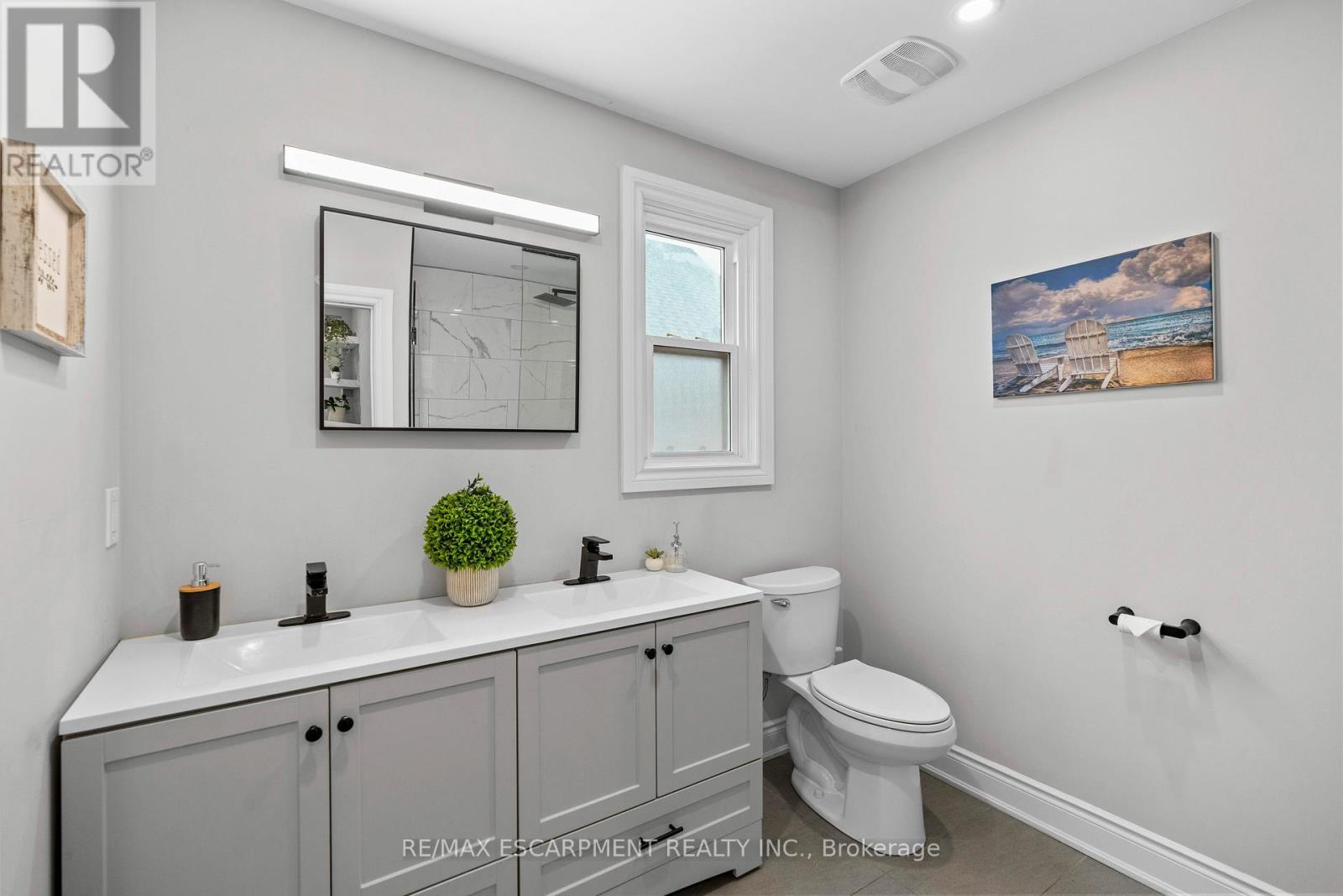 342 East 15th Street, Hamilton, Ontario  L9A 4G5 - Photo 22 - X12165532