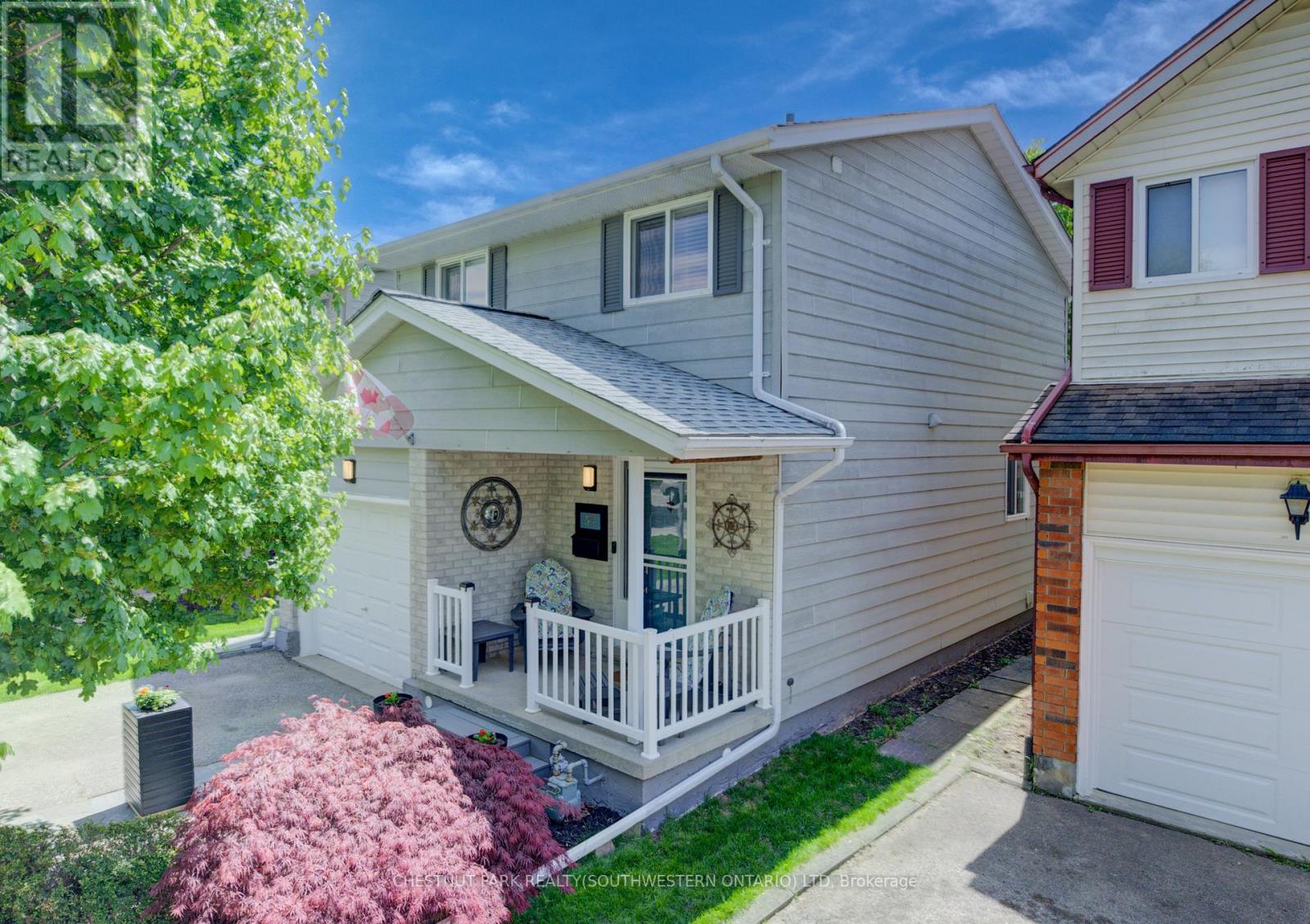 53 Ristau Crescent, Kitchener, Ontario  N2E 3A8 - Photo 4 - X12165555