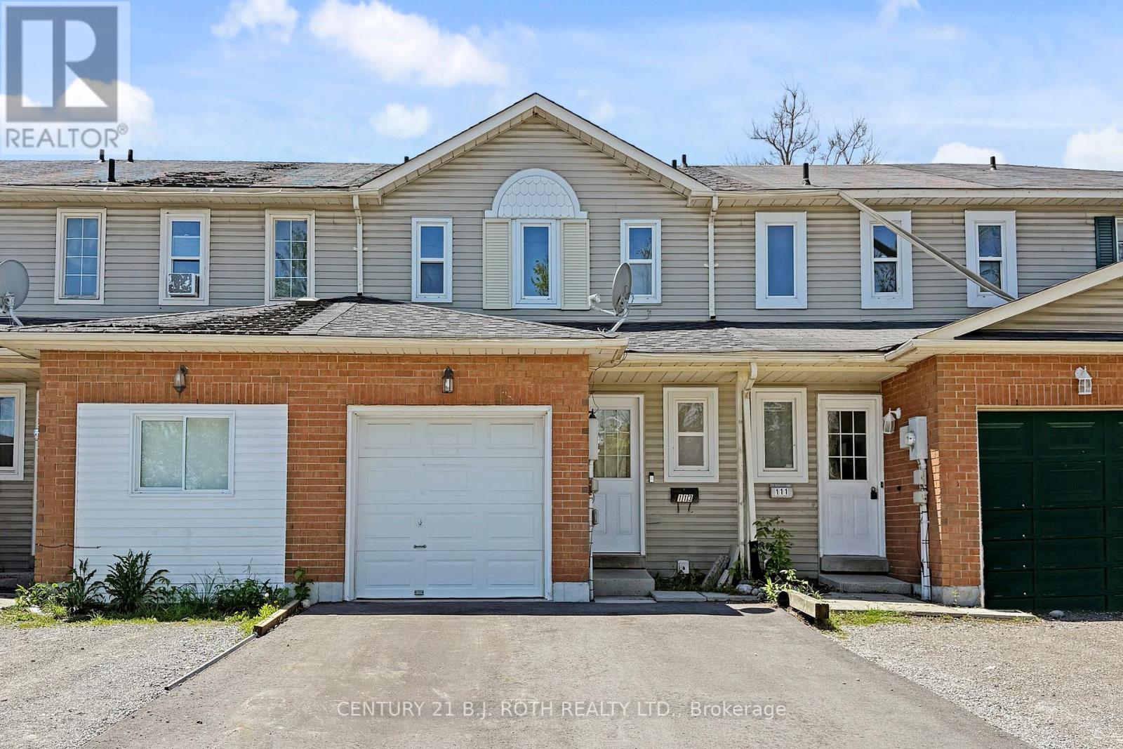 113 Albert Street S, Kawartha Lakes, Ontario  K9V 6G1 - Photo 2 - X12165597