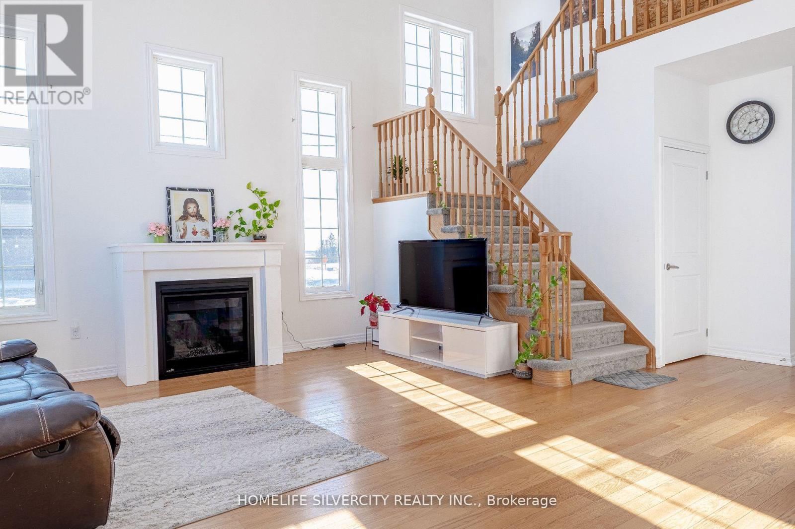 12 Summer Breeze Drive, Quinte West, Ontario  K0K 1L0 - Photo 6 - X12165615