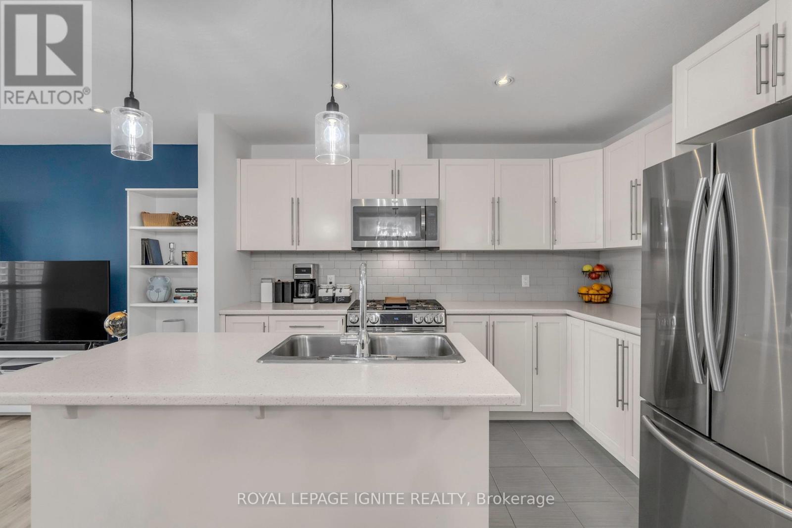 140 Templewood Drive, Kitchener, Ontario  N2R 0H5 - Photo 15 - X12165710