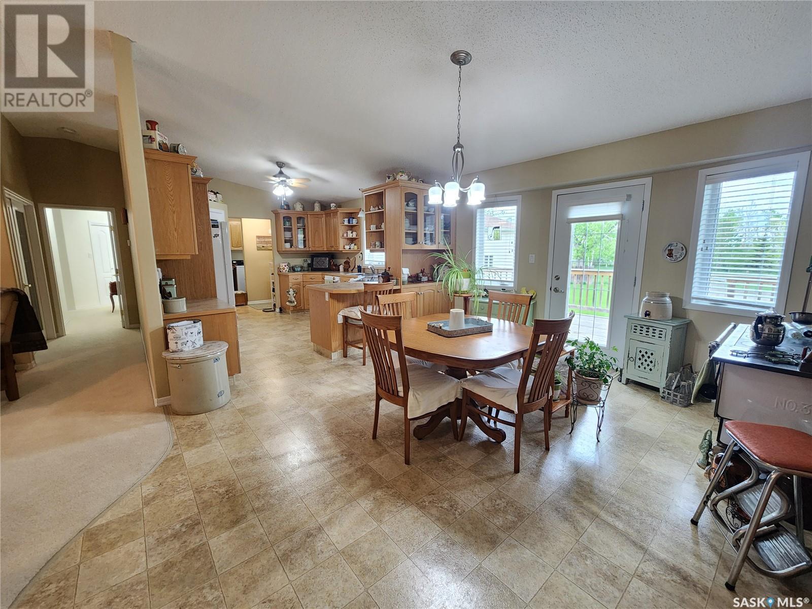 225 3rd Street, Weyburn Rm No. 67, Saskatchewan  S0C 1X0 - Photo 11 - SK006771