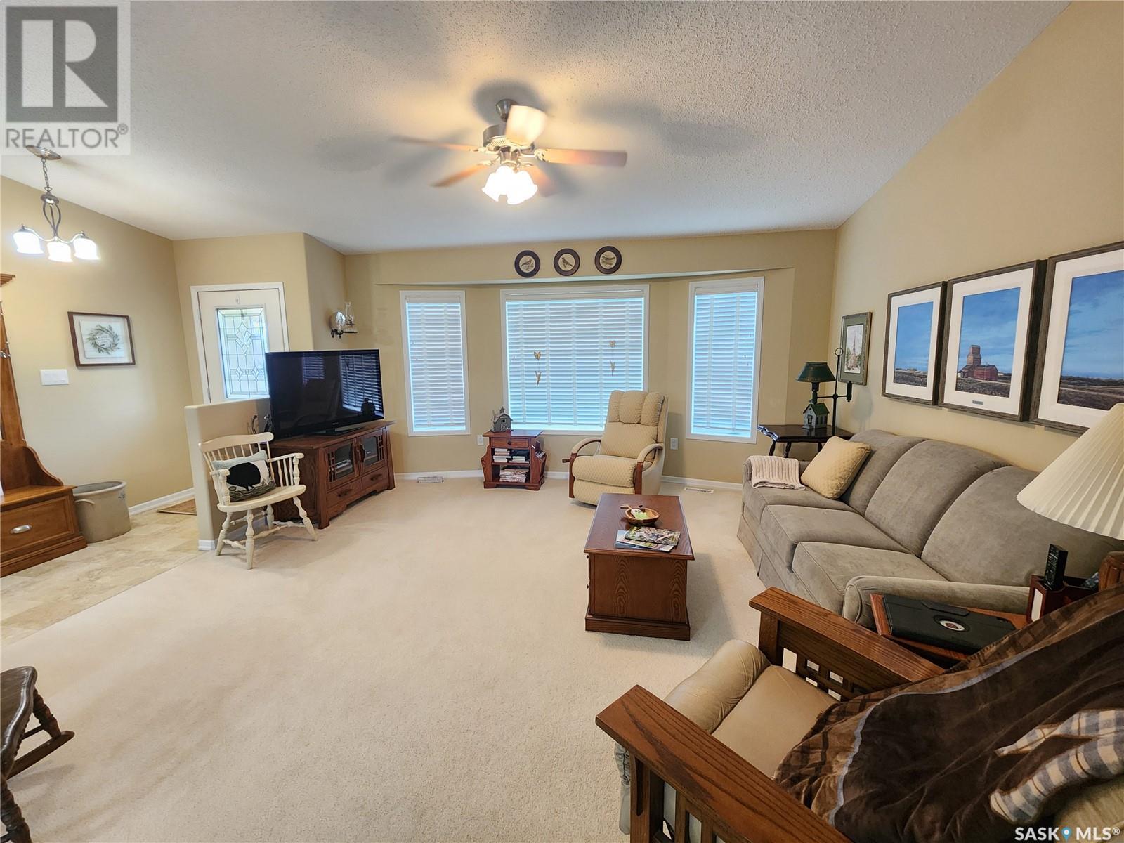 225 3rd Street, Weyburn Rm No. 67, Saskatchewan  S0C 1X0 - Photo 17 - SK006771