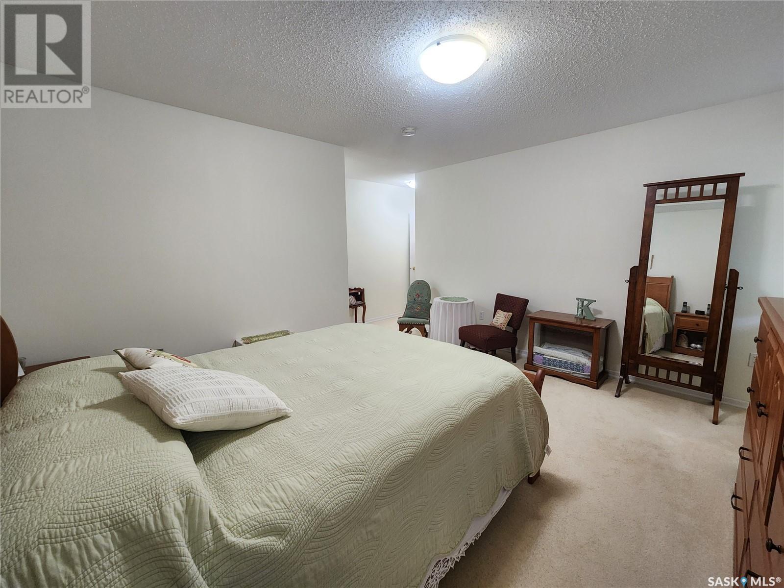 225 3rd Street, Weyburn Rm No. 67, Saskatchewan  S0C 1X0 - Photo 24 - SK006771