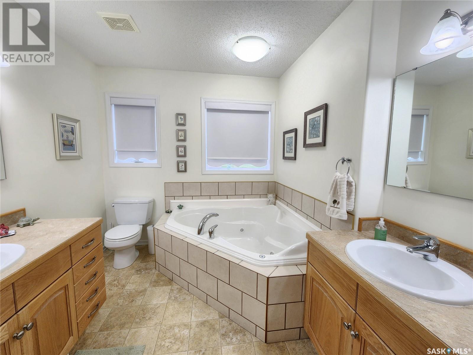 225 3rd Street, Weyburn Rm No. 67, Saskatchewan  S0C 1X0 - Photo 26 - SK006771