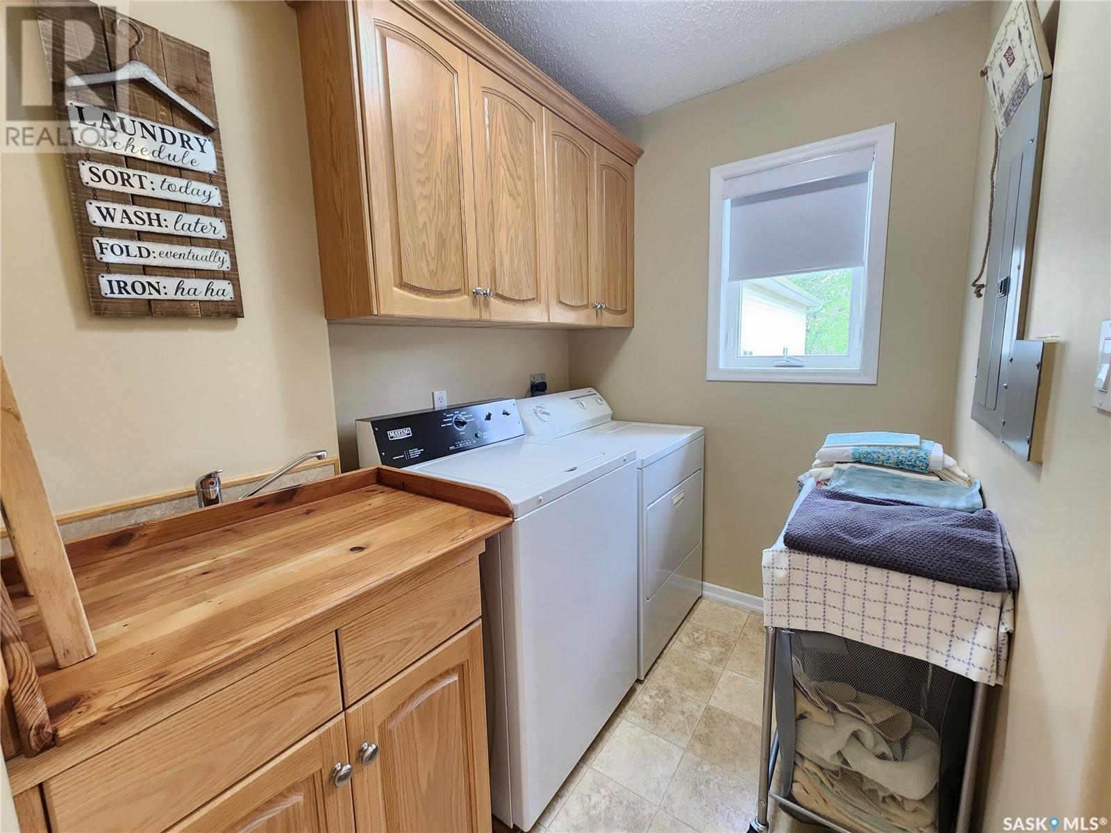 225 3rd Street, Weyburn Rm No. 67, Saskatchewan  S0C 1X0 - Photo 36 - SK006771