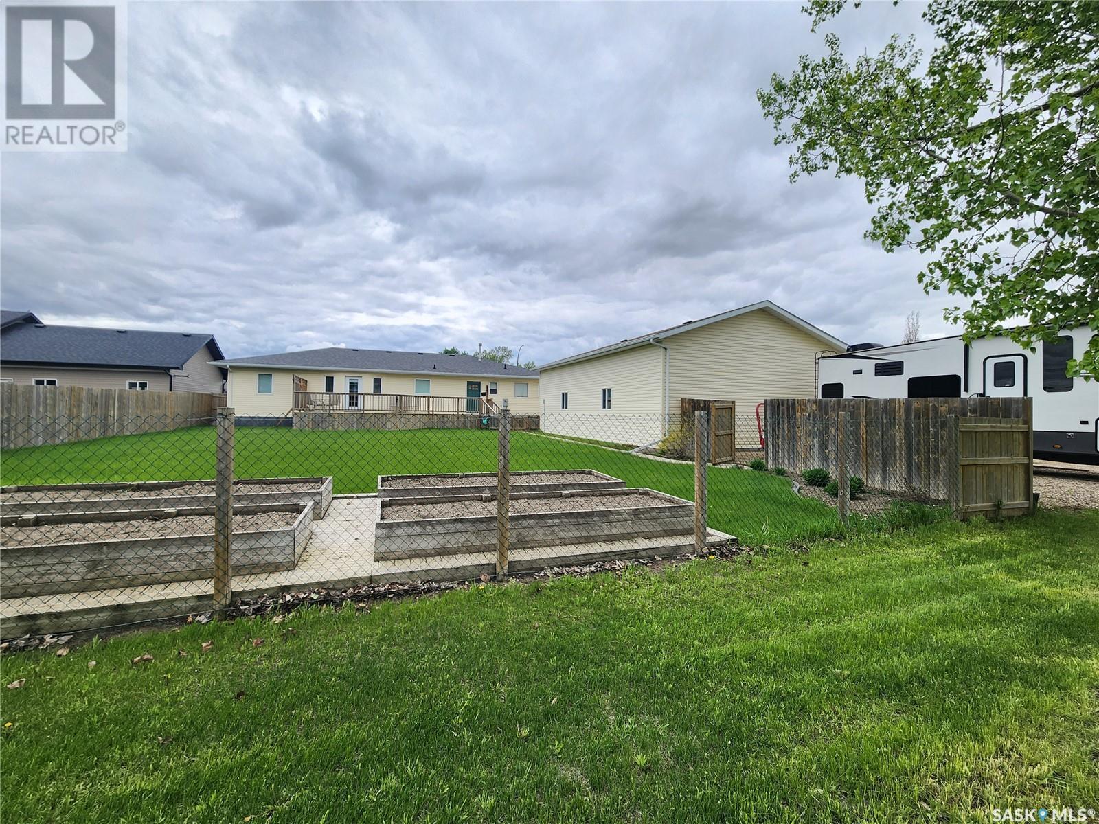 225 3rd Street, Weyburn Rm No. 67, Saskatchewan  S0C 1X0 - Photo 43 - SK006771