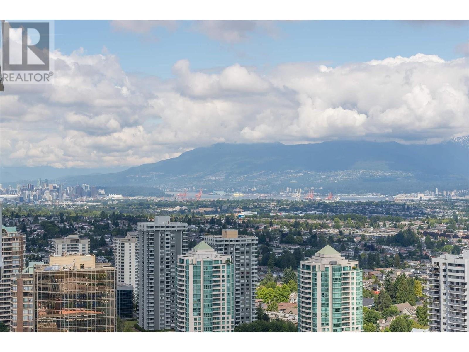 3704 6080 Mckay Avenue, Burnaby, British Columbia  V5H 0J4 - Photo 1 - R2985937