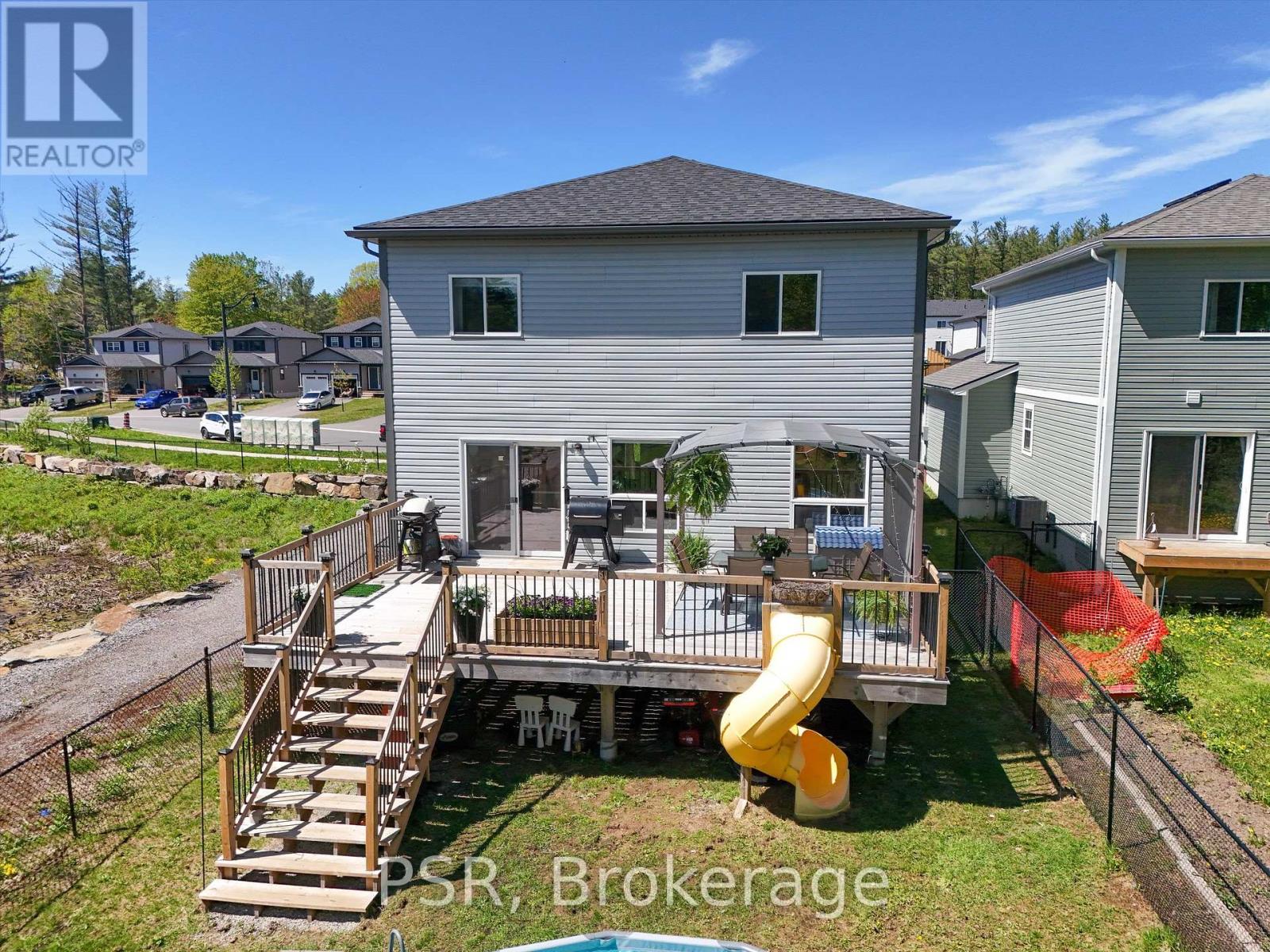 13 Quinn Forest Drive, Bracebridge (Macaulay), Ontario  P1L 0C8 - Photo 33 - X12165467