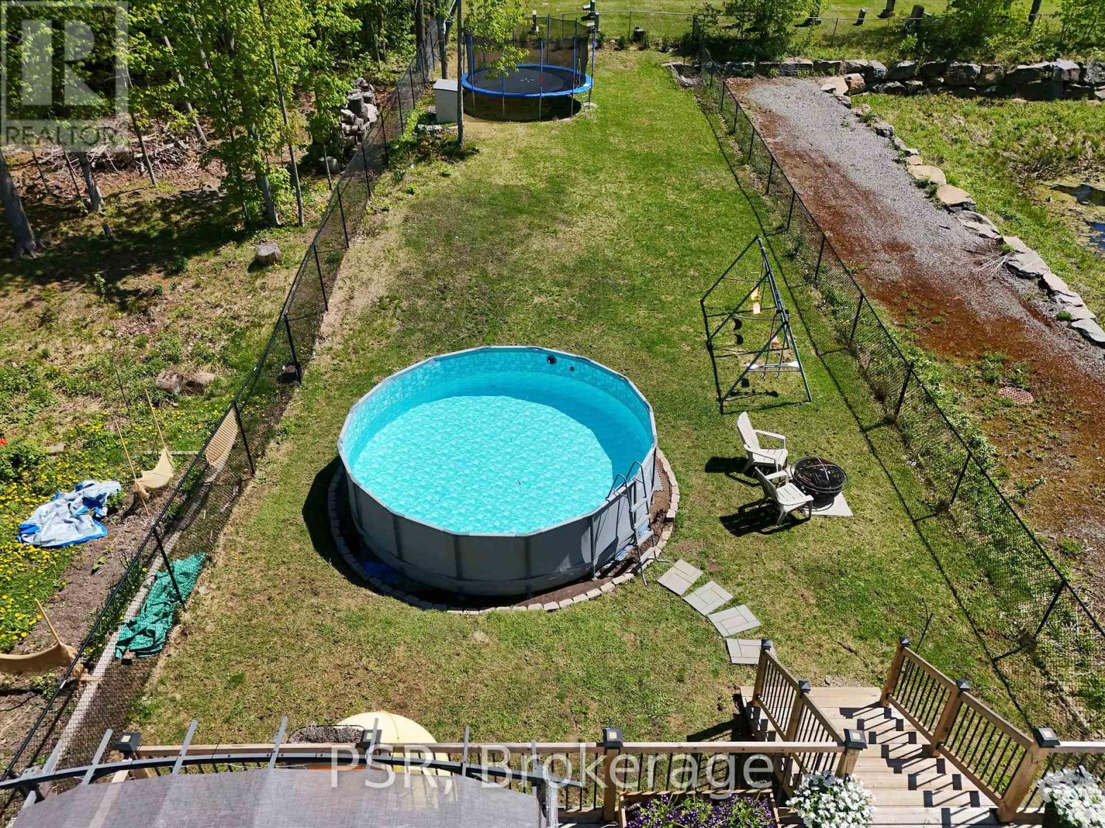 13 Quinn Forest Drive, Bracebridge (Macaulay), Ontario  P1L 0C8 - Photo 37 - X12165467