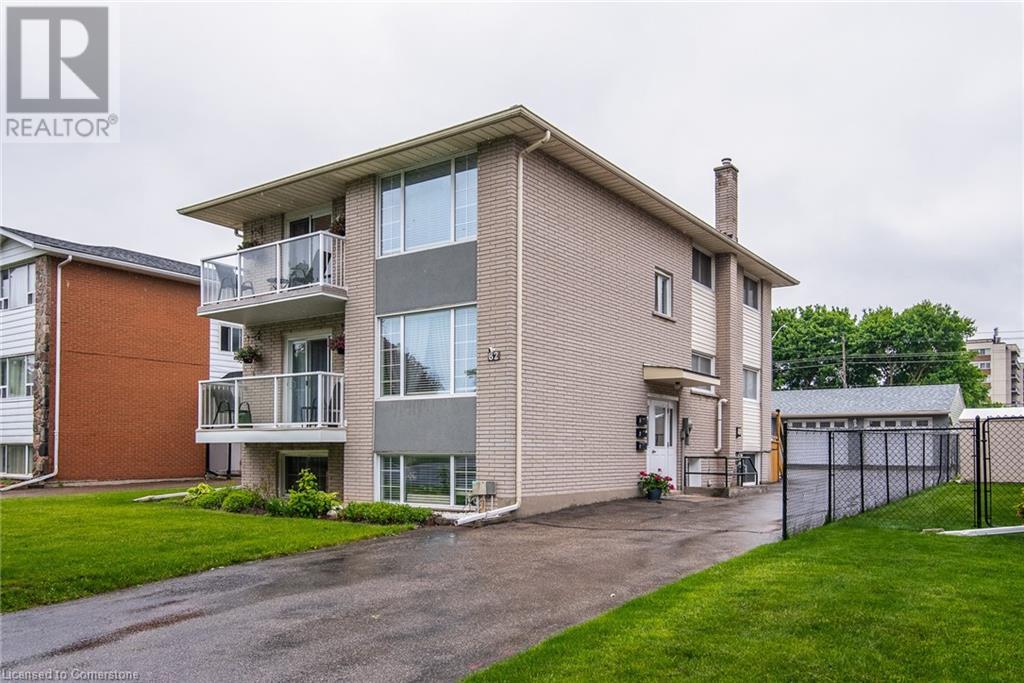 Property at 82 CARNABY Crescent image 4