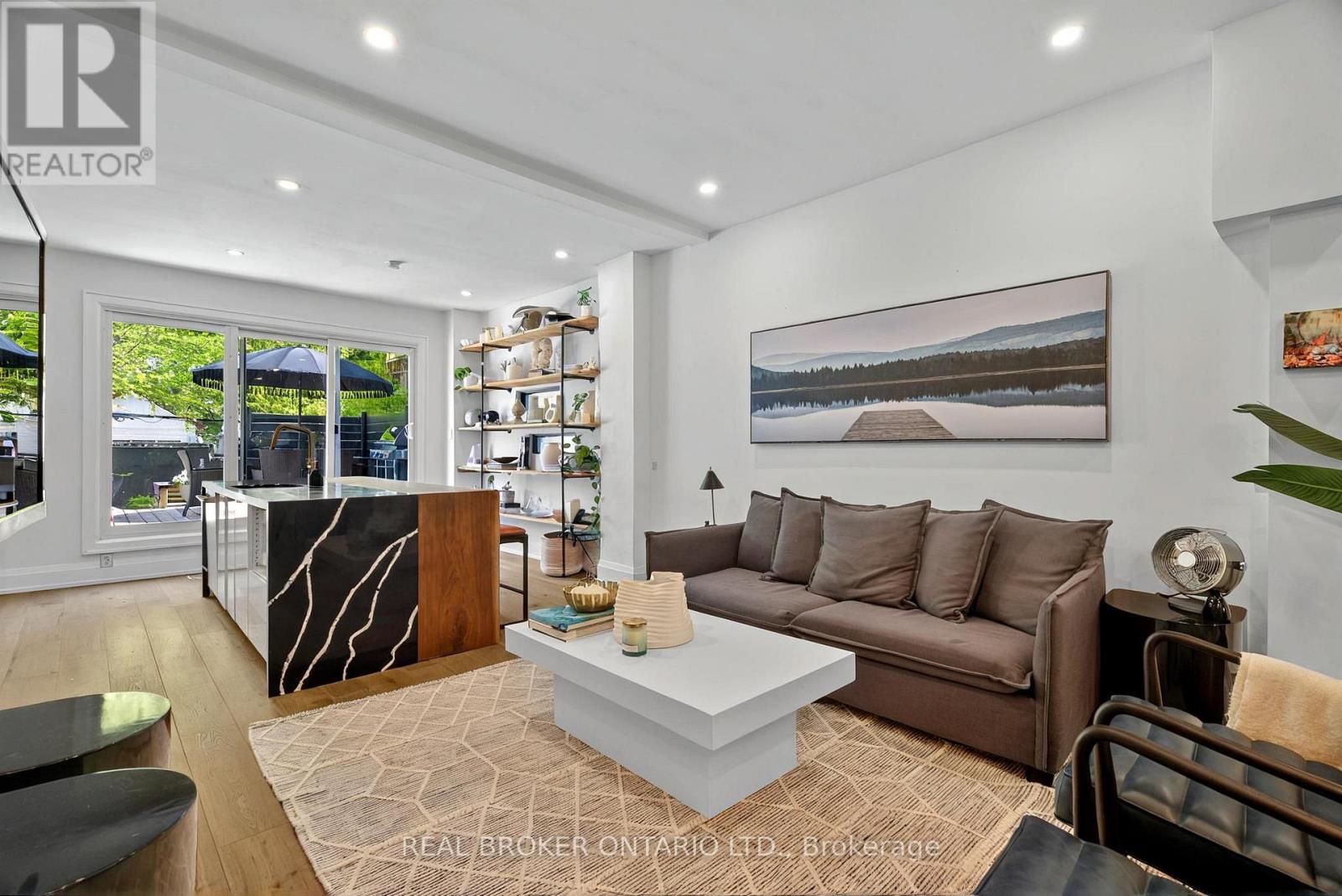 143 Parkmount Rd Road, Toronto, Ontario  M4J 4V3 - Photo 8 - E12157517