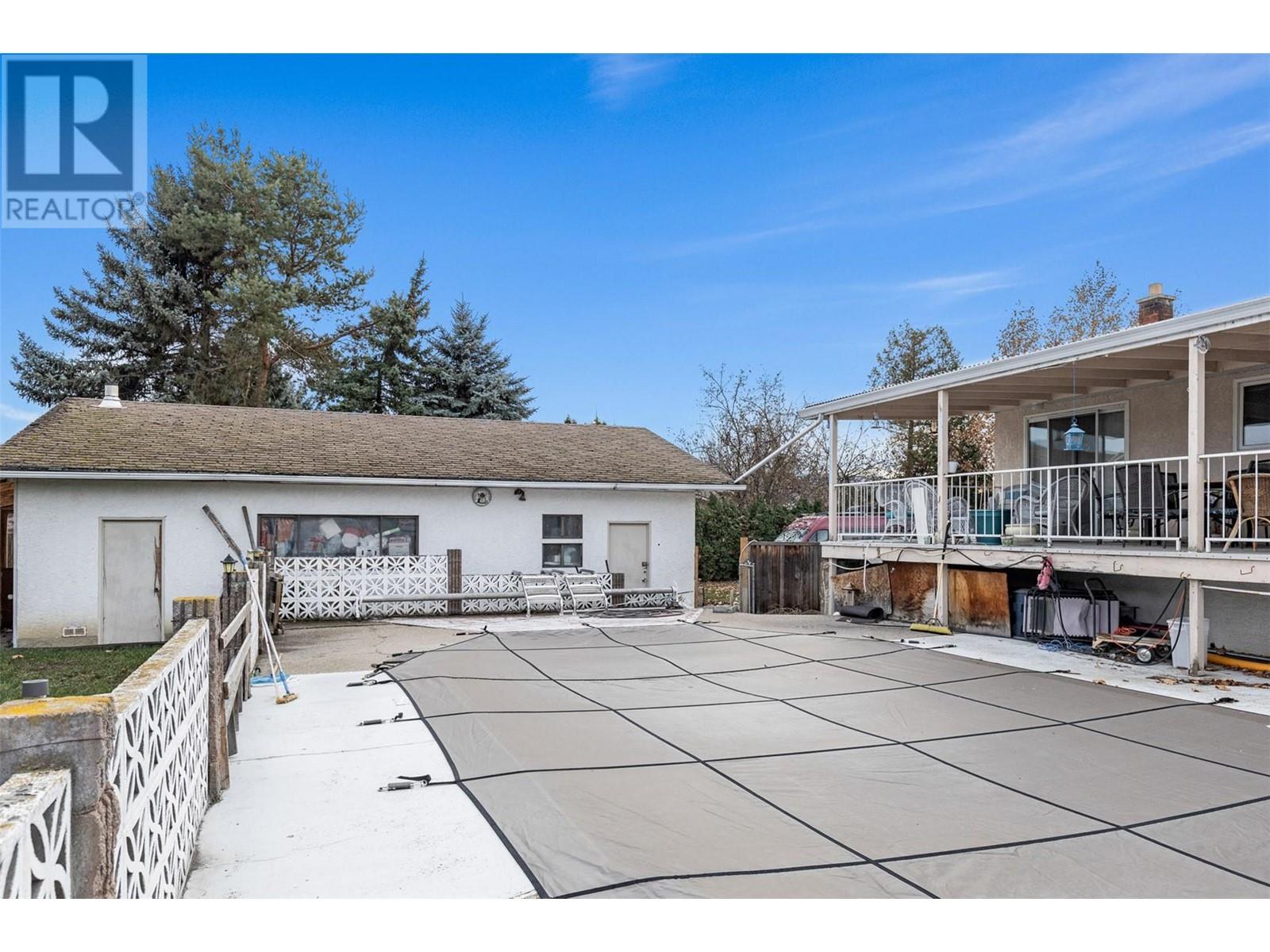 3219 St. Amand Road, Kelowna, BC V1W3P2
