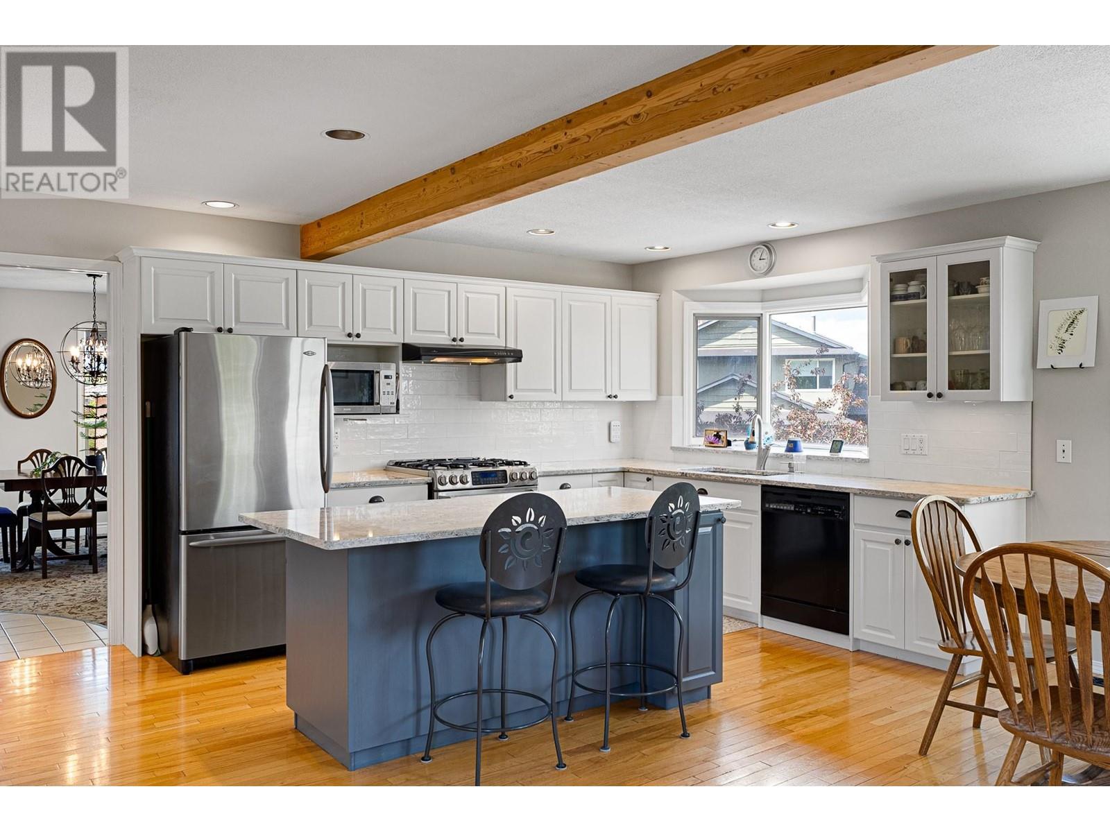 Property at 155 Anvil Crescent image 2