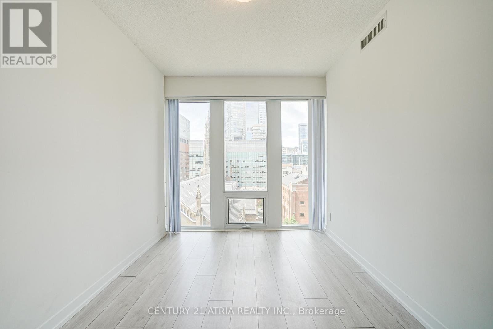 1010 - 60 Shuter Street, Toronto, Ontario  M5B 1A8 - Photo 22 - C12165308
