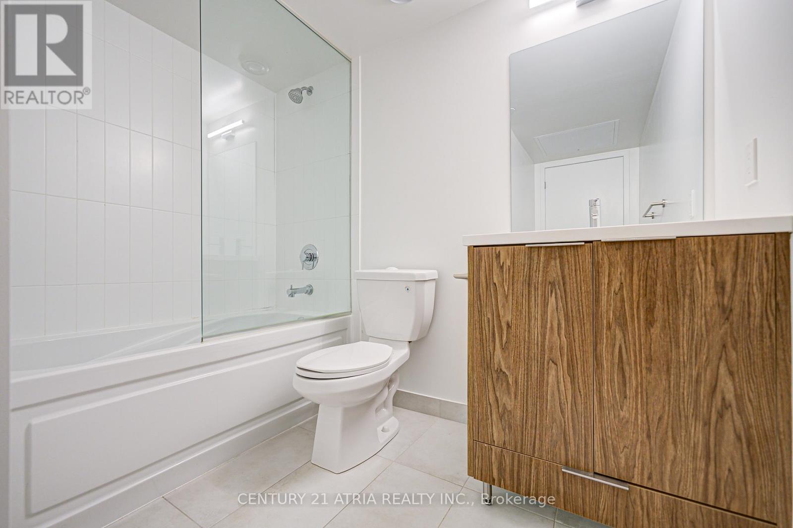 1010 - 60 Shuter Street, Toronto, Ontario  M5B 1A8 - Photo 28 - C12165308