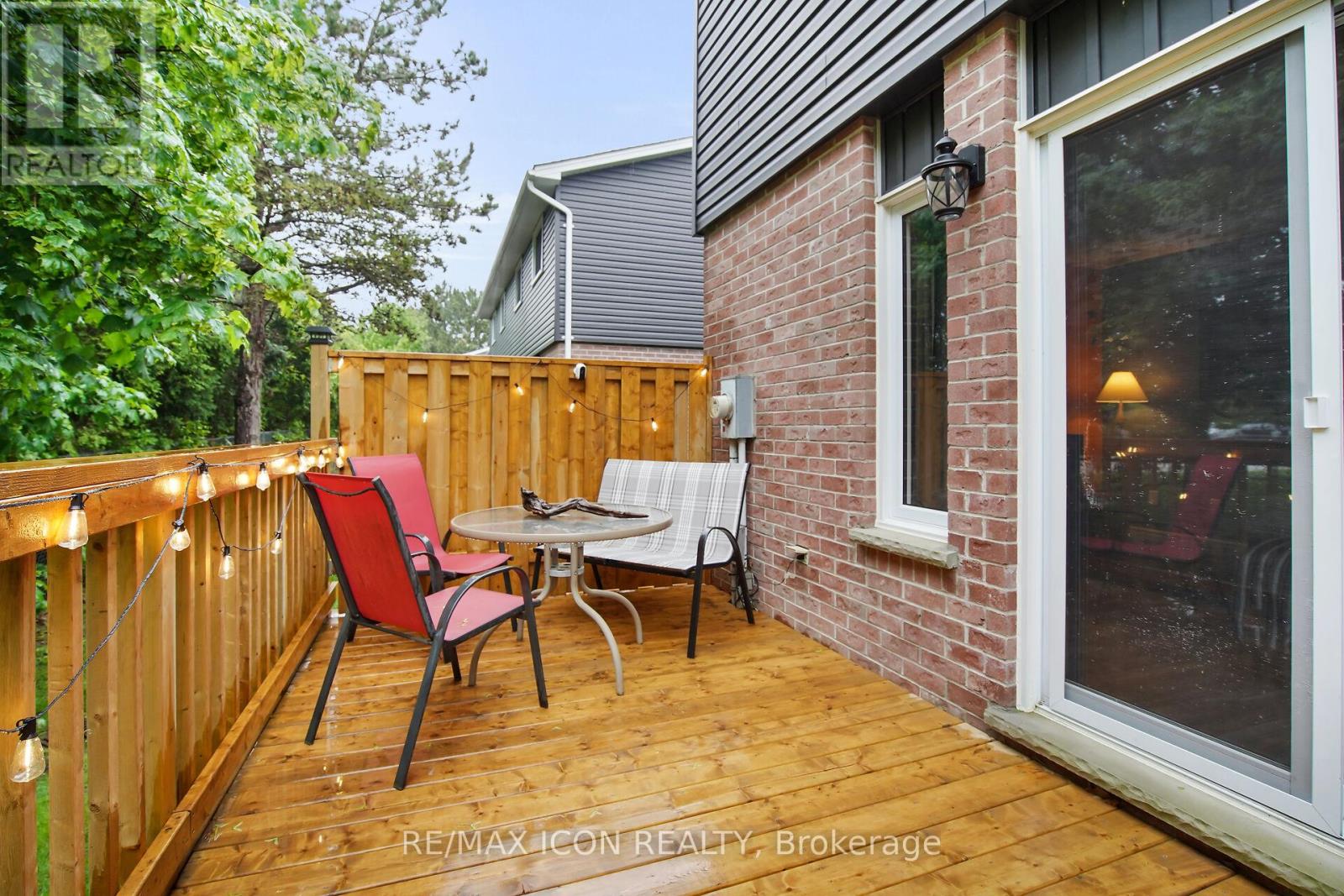 Photo 31 of 34 for 31 - 131 Bonaventure Drive