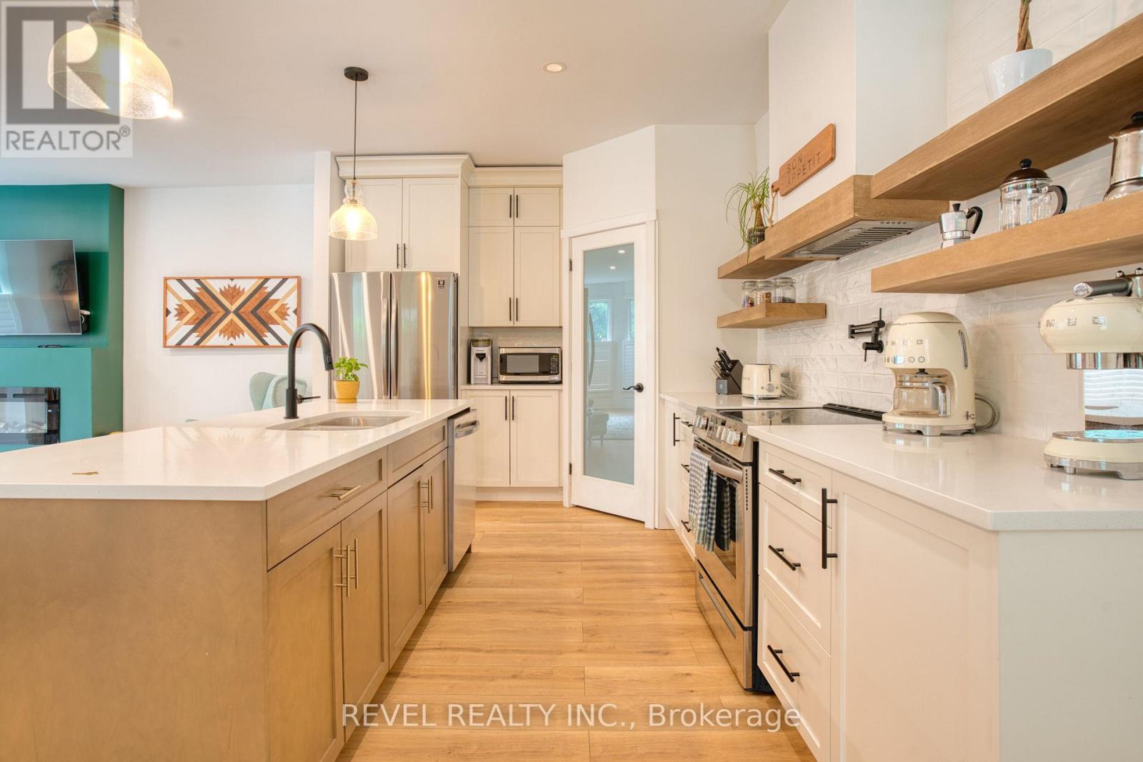 99 Elgin Street, St. Thomas, Ontario  N5R 3M5 - Photo 13 - X12166081