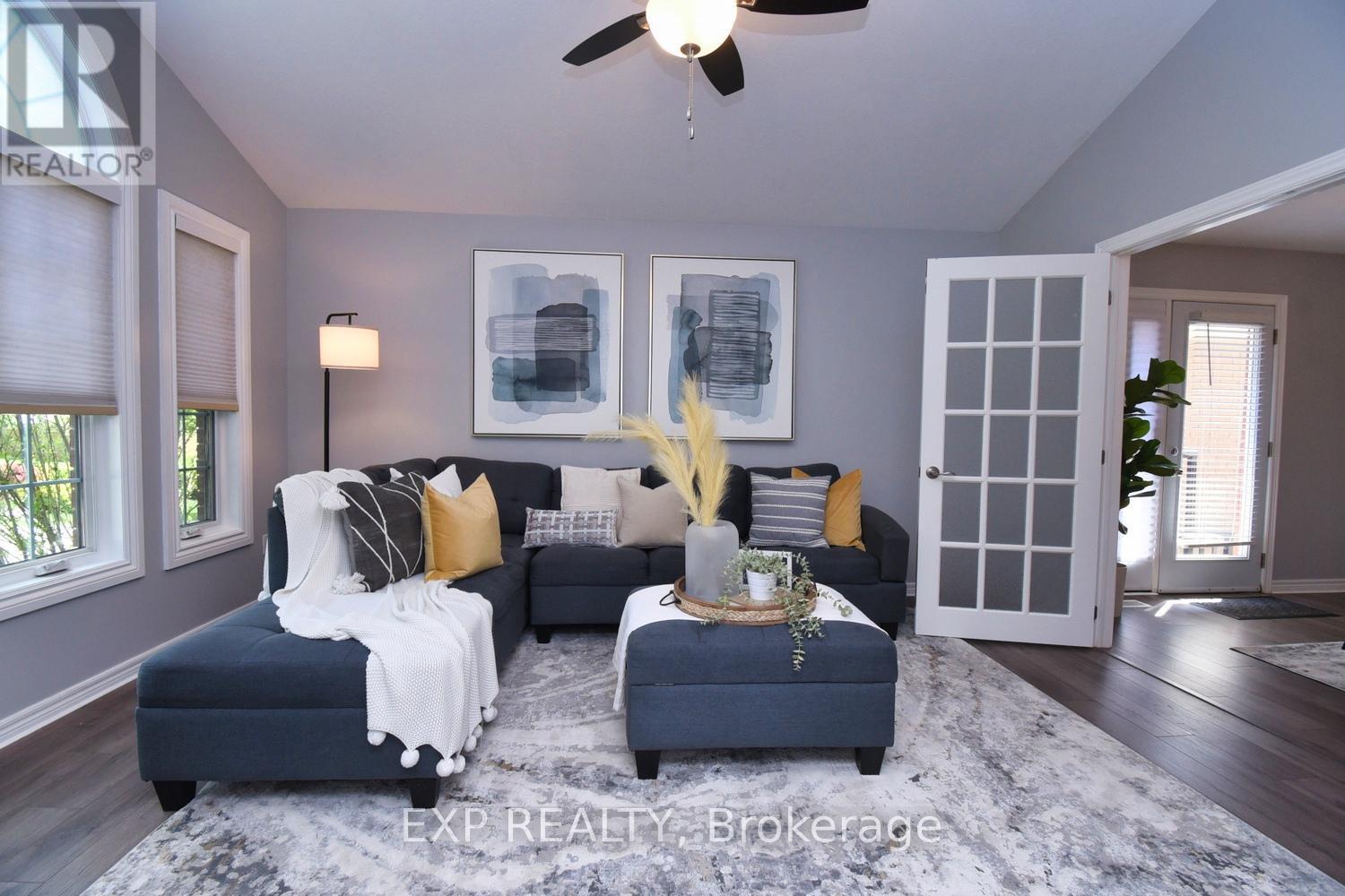 Property at 16 HOLLYBANK WAY image 4