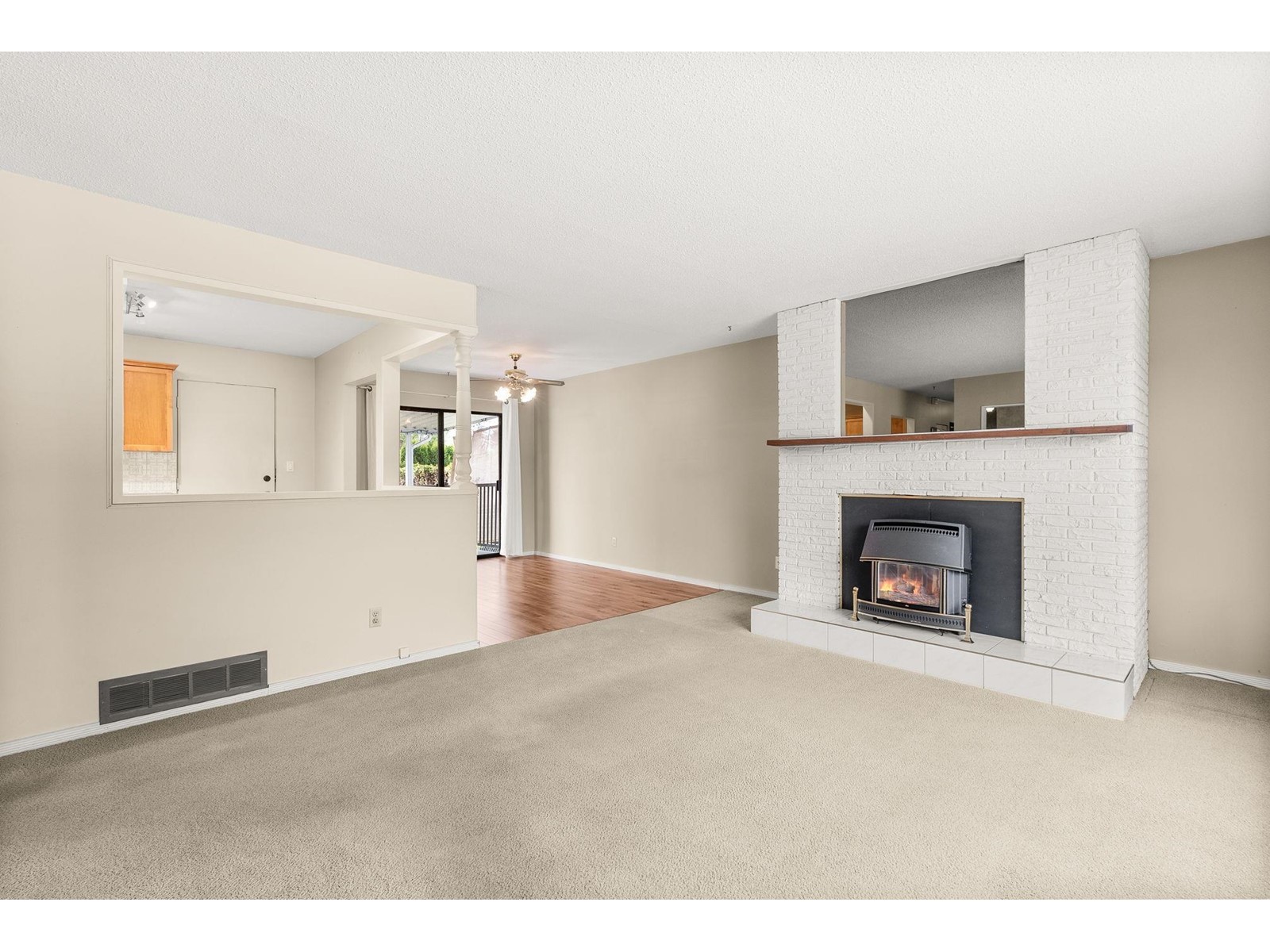 33528 9 Avenue, Mission, British Columbia  V2V 2J4 - Photo 8 - R3004440