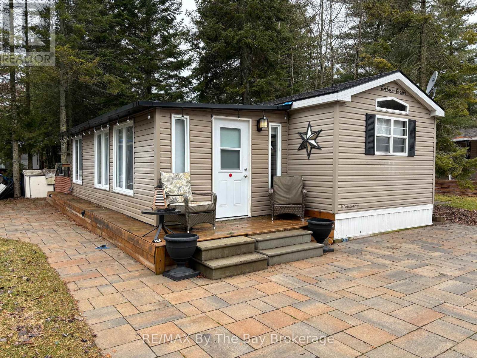 263 - 85 THEME PARK DRIVE, Wasaga Beach, Ontario